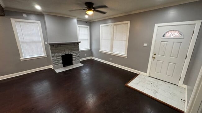 Building Photo - 3244 Spottswood Ave