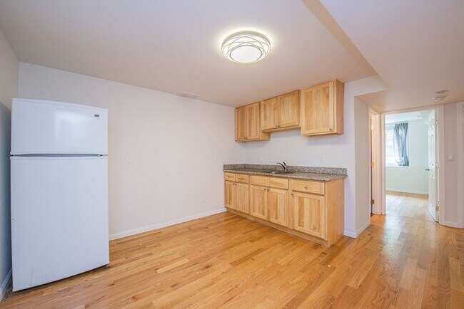 Foto del edificio - 2126 30th Ave