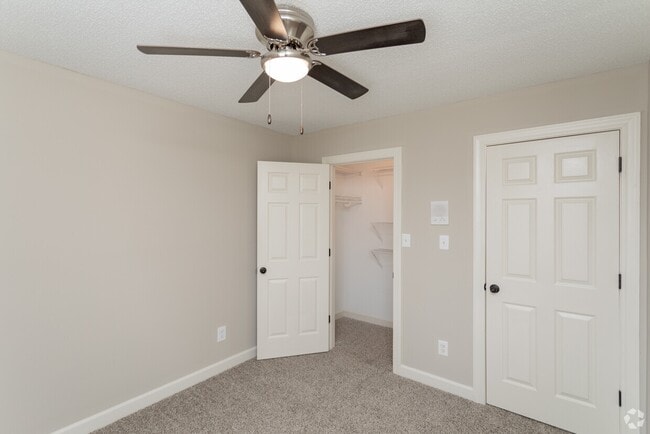 Bedroom - Kerner Mill Townhomes