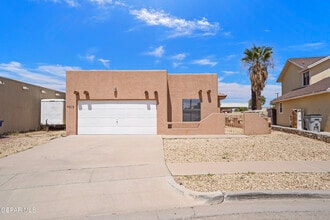 Building Photo - 3313 Tierra Espada Dr