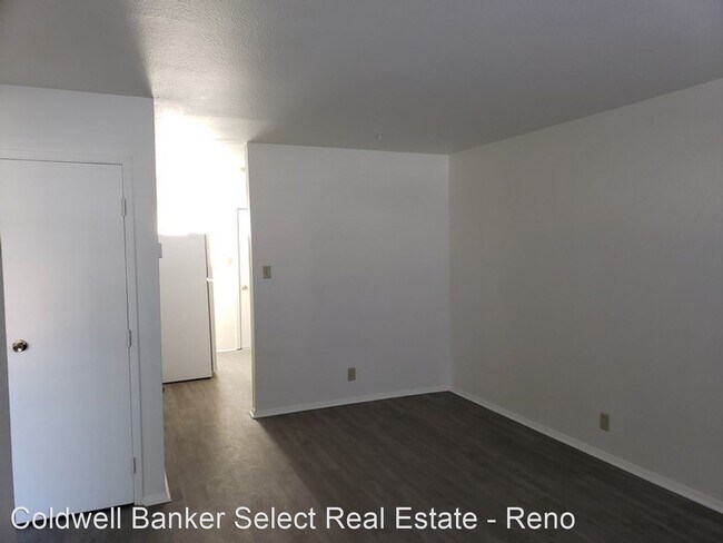 Building Photo - 2 br, 1 bath House - 1025 Prater Way