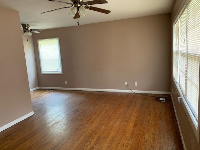 Building Photo - Newly Renovated Spacious Home