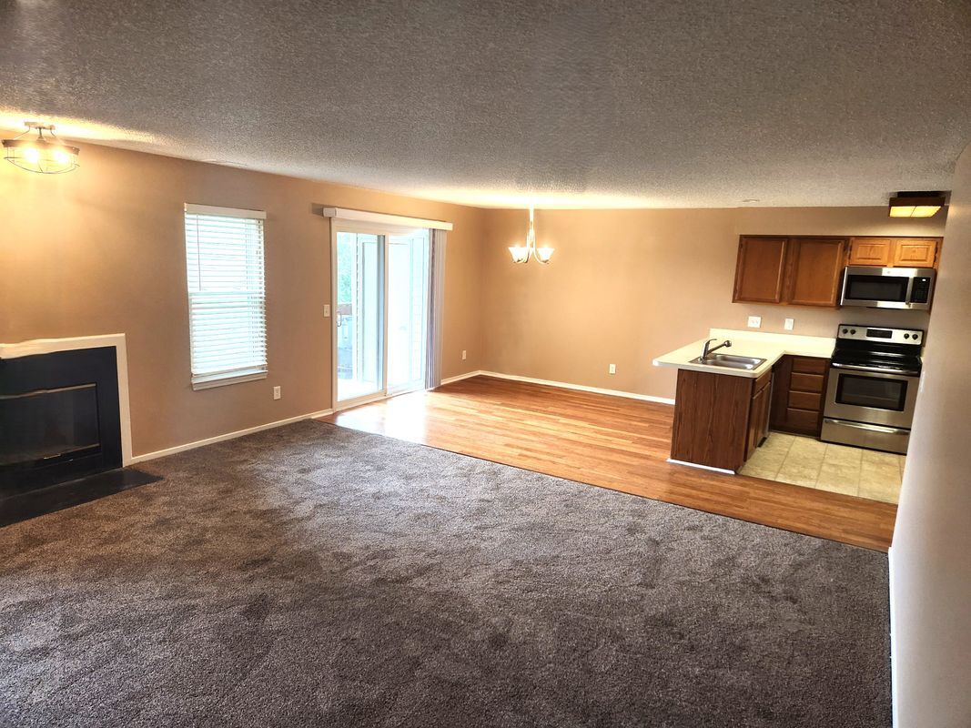 Building Photo - 4896 Harbor Point Dr