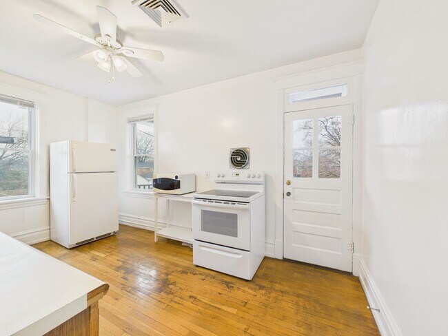 Foto del edificio - 2449 N 2nd St