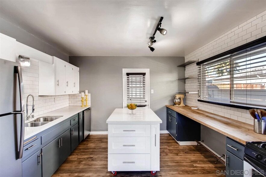 Foto principal - 4458 Copeland Ave