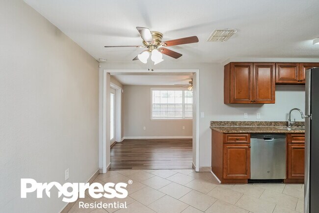 Foto del edificio - 6024 Boxwood Dr