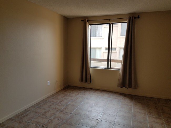 Foto del edificio - 2265 Bradford Ave
