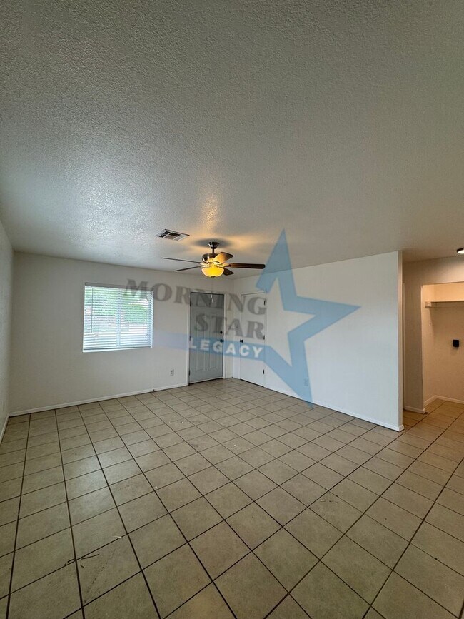 Foto del edificio - Cute 2-Bedroom Duplex