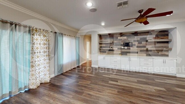 Foto del edificio - 4126 E Page Ave