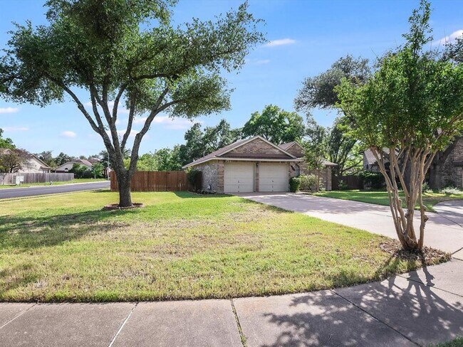 Building Photo - 7904 Cahill Dr