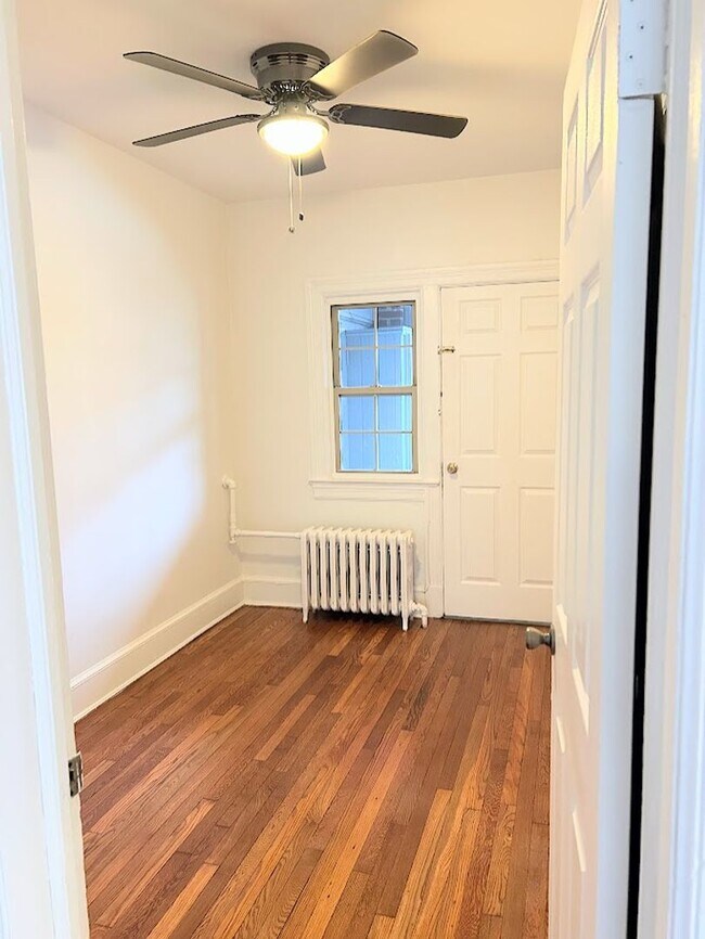 Foto del edificio - 501 Peabody St NW