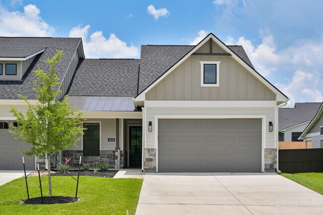 Building Photo - 5048 Mooney Fls Dr