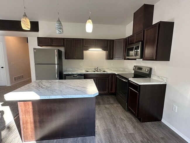 Building Photo - 1733 N Nina Cir