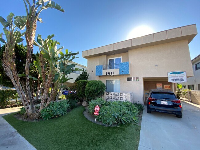 Building Photo - 3611 Mentone Ave