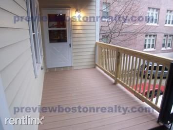 Building Photo - 5 Delaware Pl