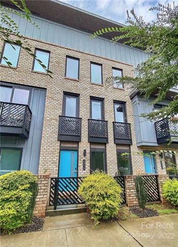 Building Photo - 2418 Dunavant St