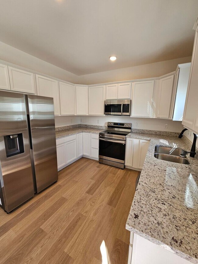 Foto del edificio - Brand-New Construction in Karns – Washer &...