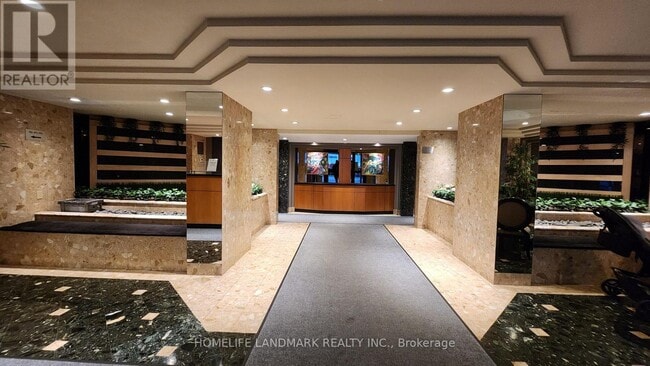 Building Photo - 6 Humberline Dr