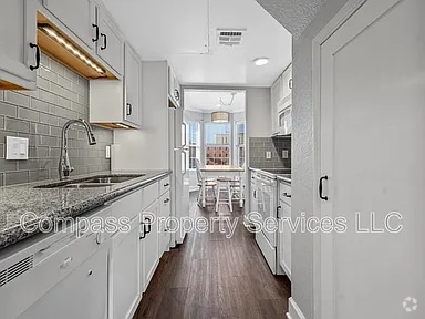 Building Photo - 600 Bagby Ave