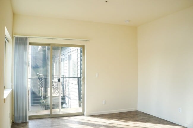 Photo - Love Where You Live!  Great Studio in Sellwood! Apartment