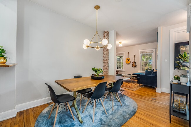 Building Photo - 2635 Bryant St