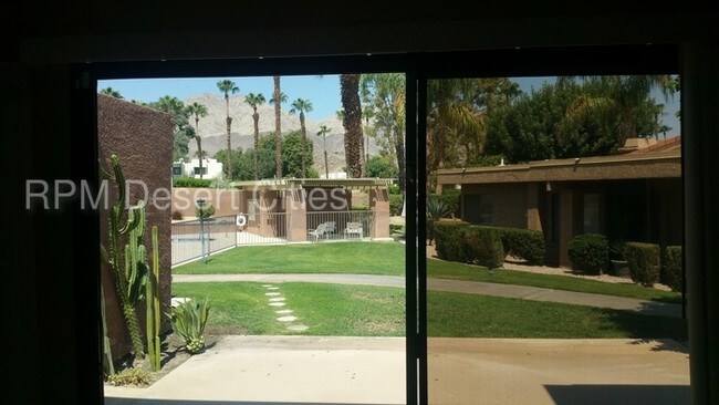 Foto del edificio - Great 3 bedroom Indian Hills Home