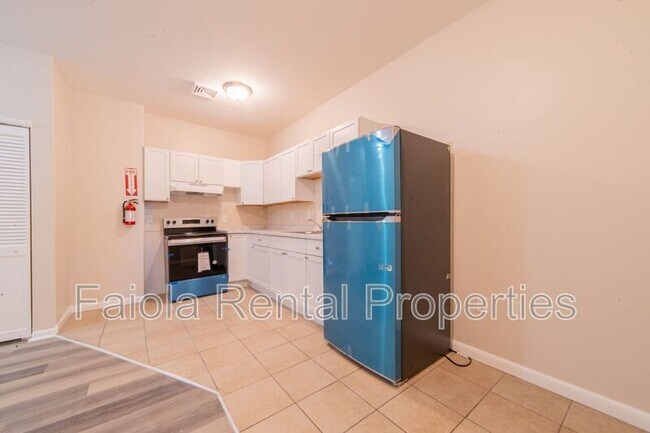 Foto del edificio - 112 N High St