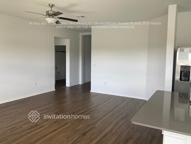 Building Photo - 10537 Steinbeck Dr