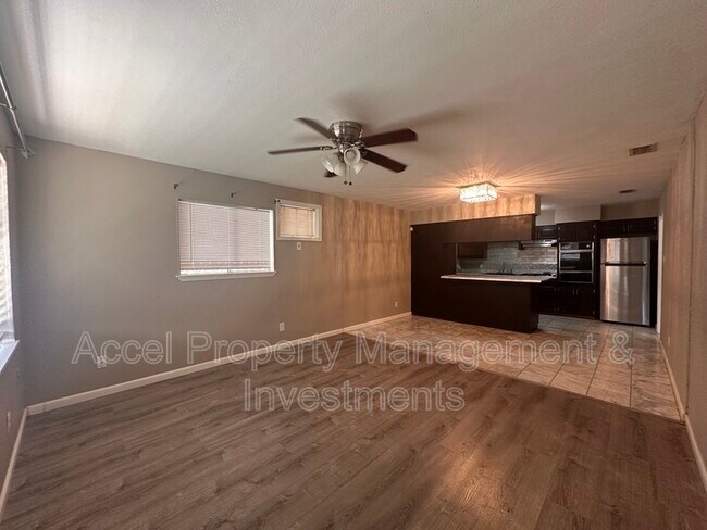 Foto del edificio - 1503 E 7th St