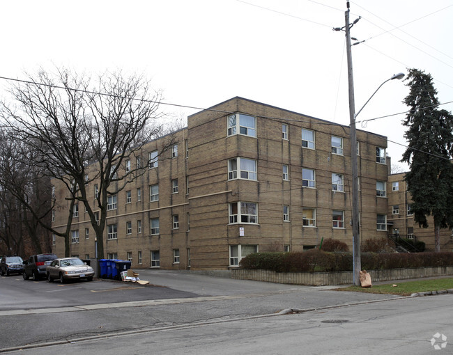 Building Photo - Edgehill Manor Apartents