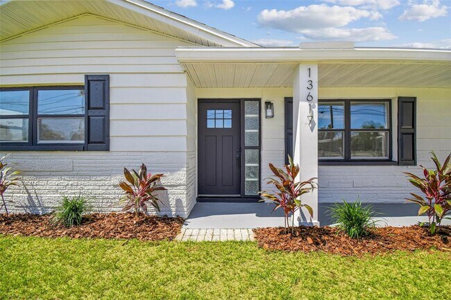 Building Photo - 13617 Frances Ave