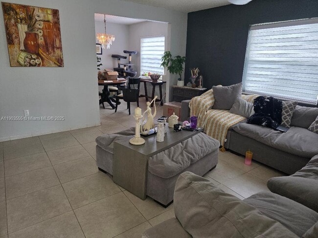 Foto del edificio - 409 SW 8th Ave