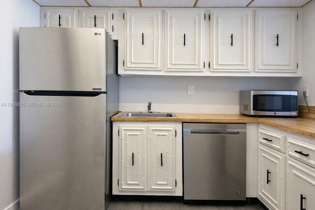 Foto del edificio - 800 Parkview Dr