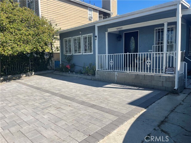 Foto del edificio - 3736 Veteran Ave