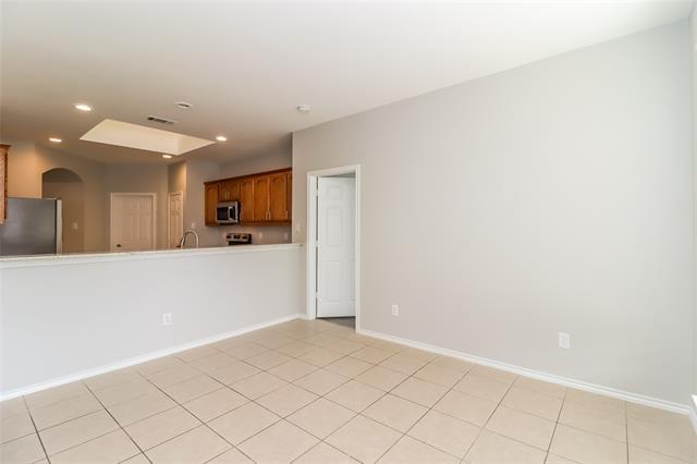 Building Photo - 6414 Miranda Dr
