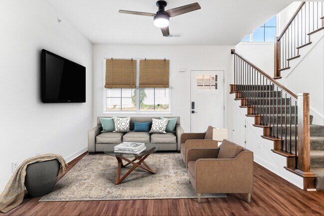 Building Photo - 4315 Holly St