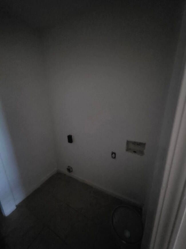 Building Photo - El Scott