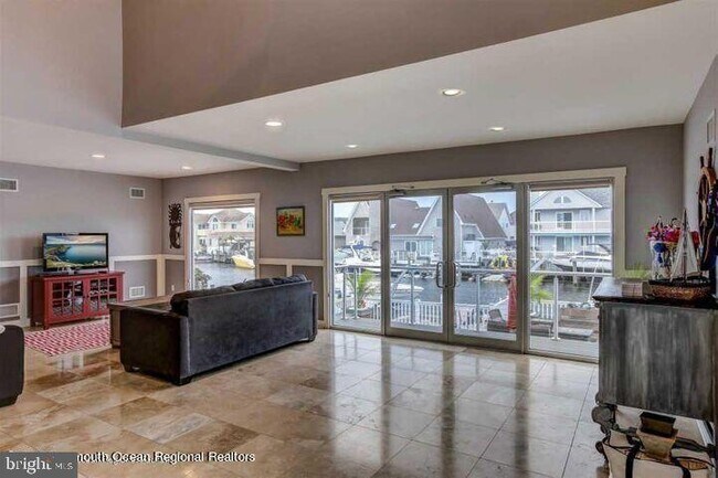 Foto del edificio - 3338 Windsor Ave