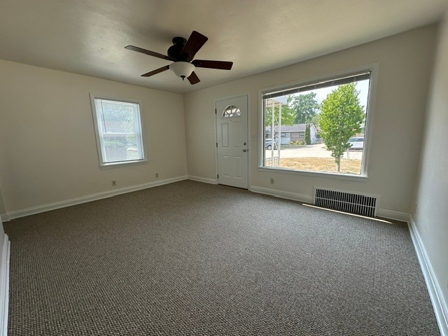 Building Photo - 812 S 109th St