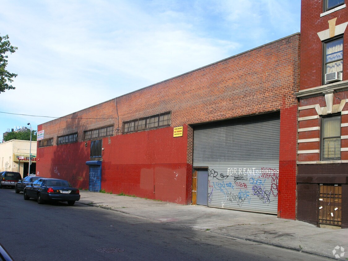 2324 Bassford Ave - 2268 Washington Ave