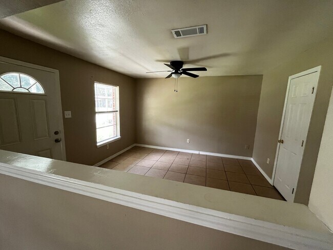 Foto del edificio - 3853 Jeffery Rd