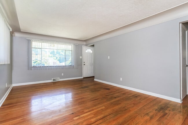 Foto del edificio - 5776 Timrick Ct