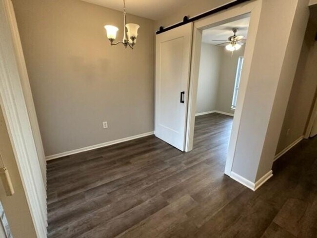 Photo - 6687 Whispering Oaks Place #2 Apartment