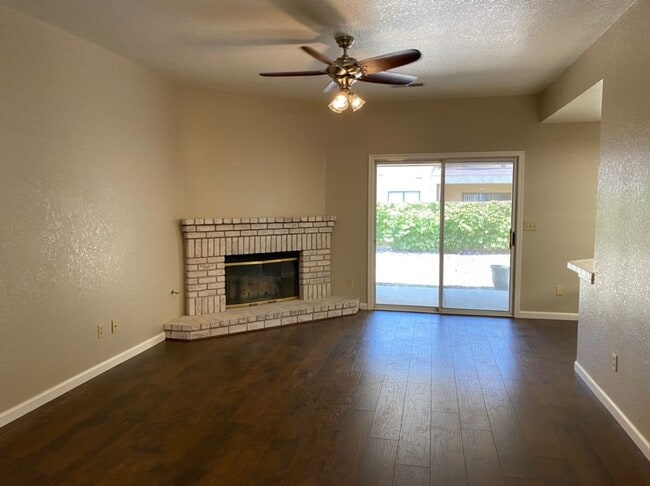 Building Photo - 4 bedroom single story in Turlock!