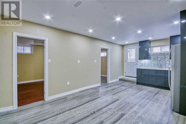 Building Photo - 359 Rathburn Rd