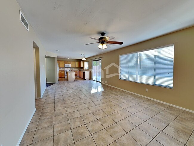 Foto del edificio - 15995 W Monroe St
