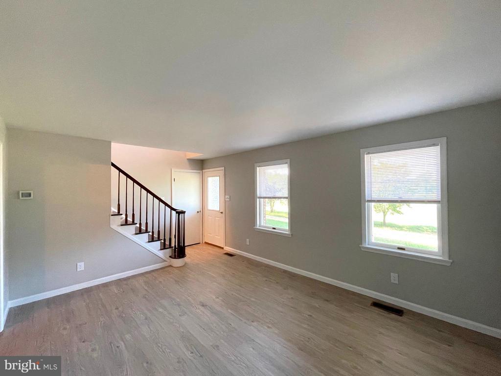 Foto principal - 10960 Earnshaw Ln