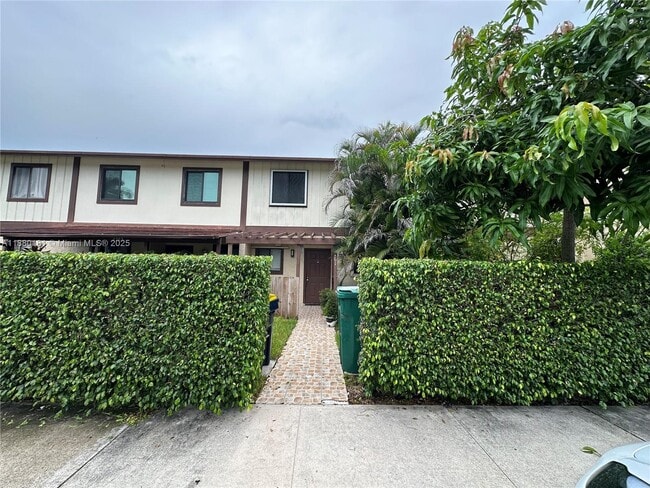 Building Photo - 2761 SW 58th Manor