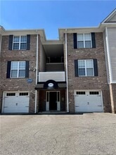 208 Fountainhead Ln