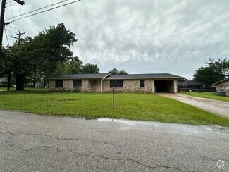 Building Photo - 703 Concord St